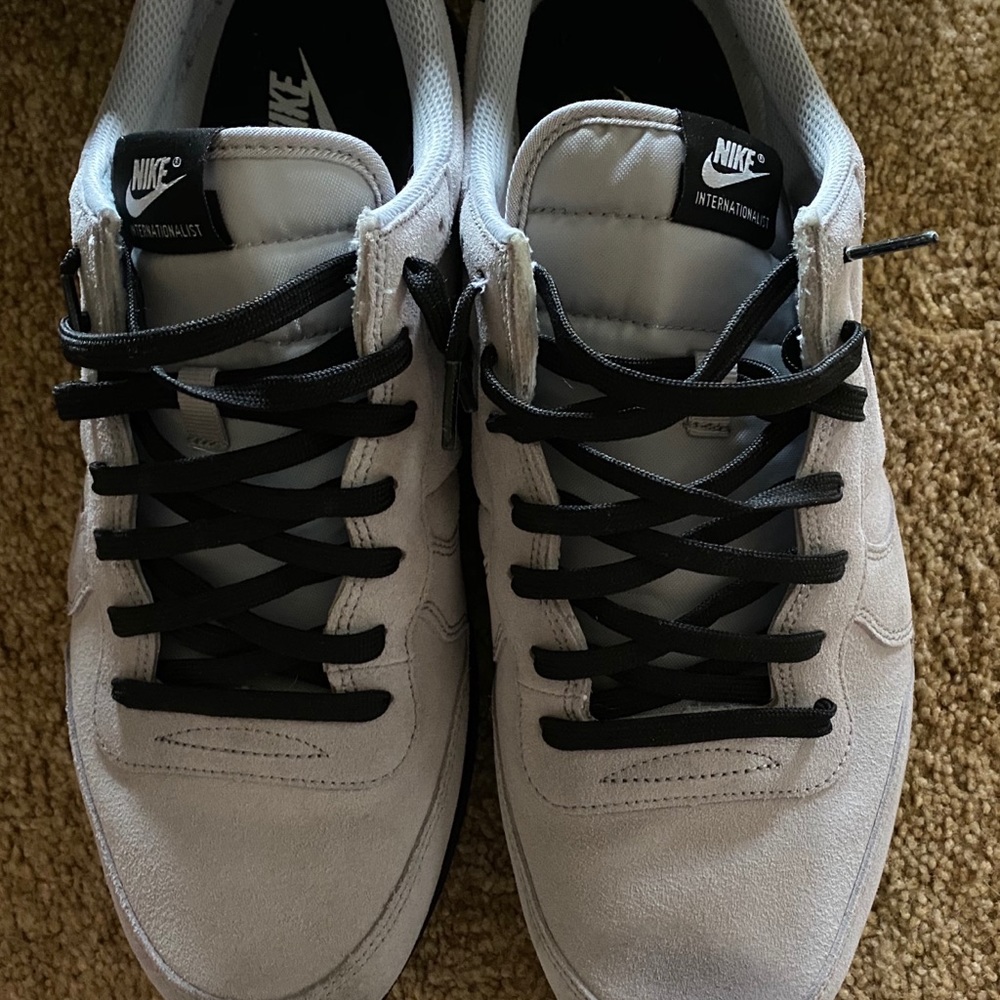 Men’s shoes (size13)